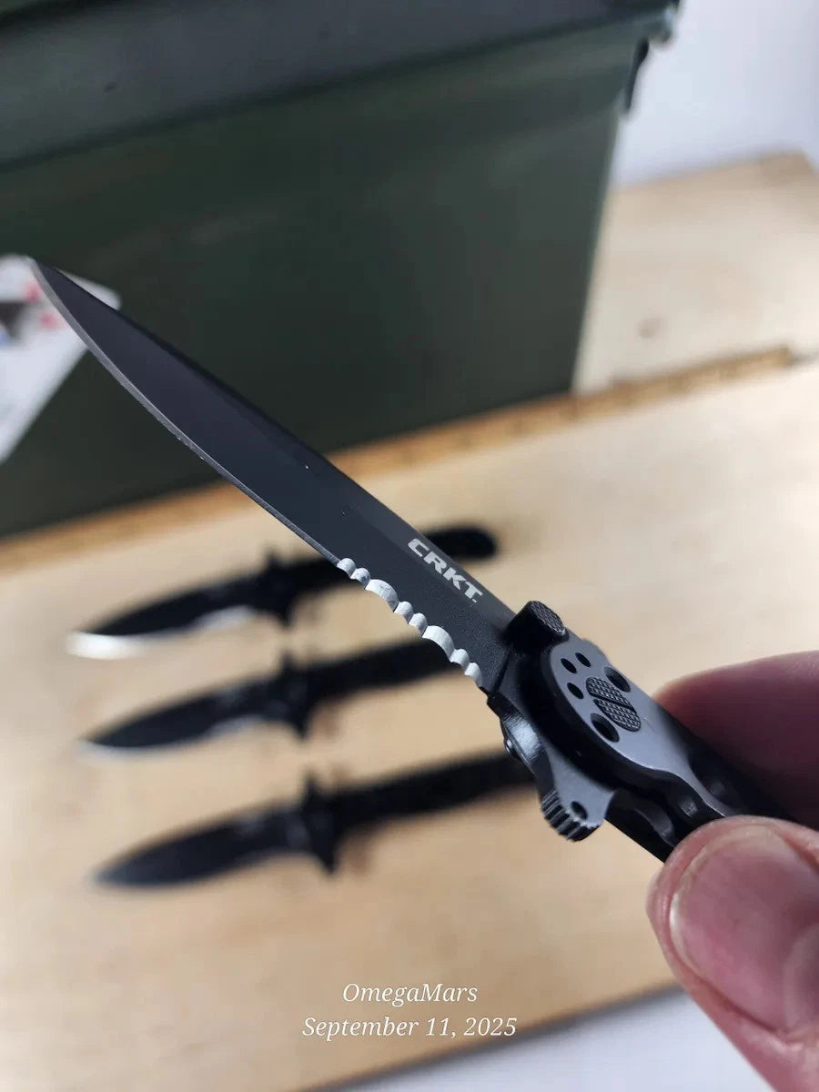 CRKT M21-10KSF - Light Usage