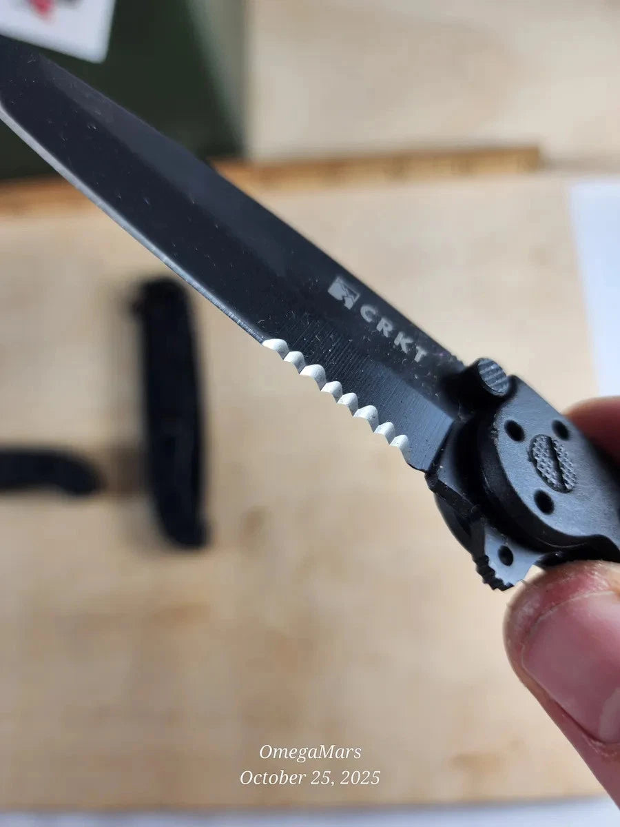 CRKT M16-10KZ - LIGHT USAGE