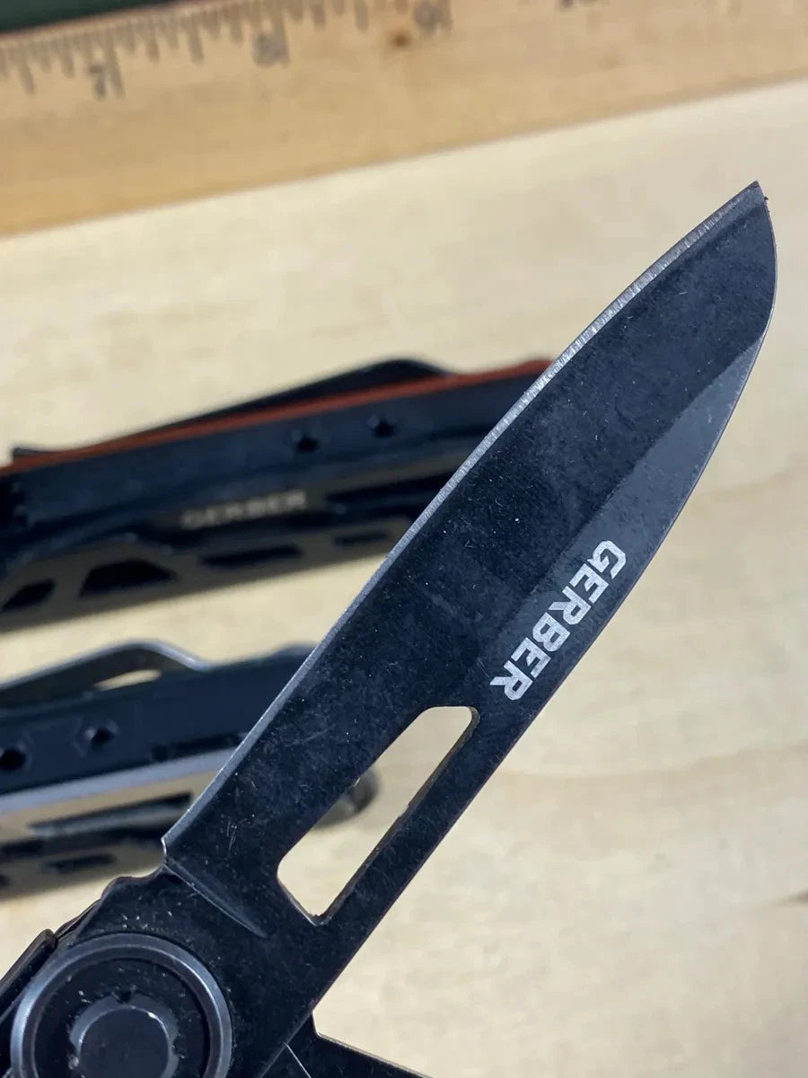 GERBER Armbar Scout EDC Pocket Knife Multitool - Light Usage