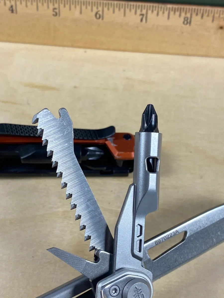 GERBER Armbar Trade EDC Pocket Knife Multitool - Light Usage