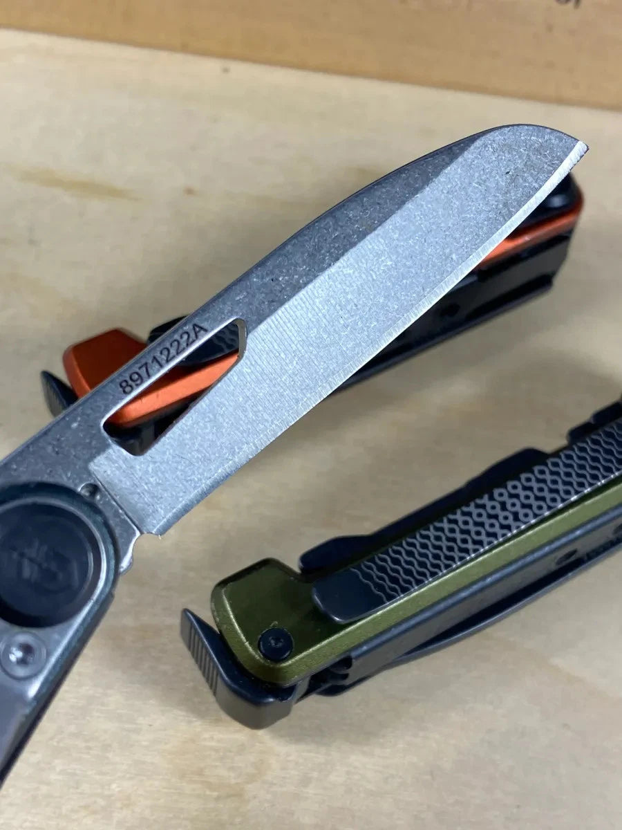 GERBER Armbar Scout EDC Pocket Knife Multitool - Light Usage