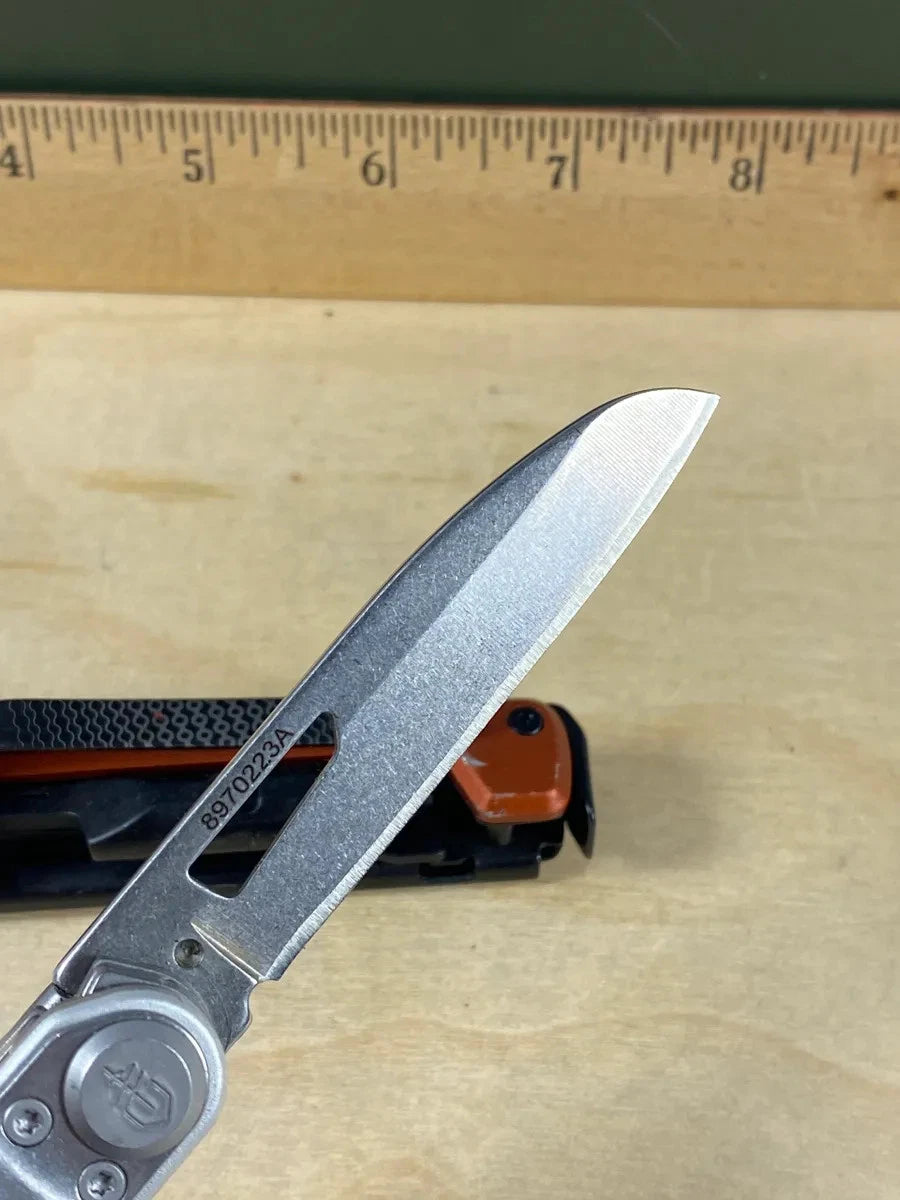 GERBER Armbar Trade EDC Pocket Knife Multitool - Light Usage