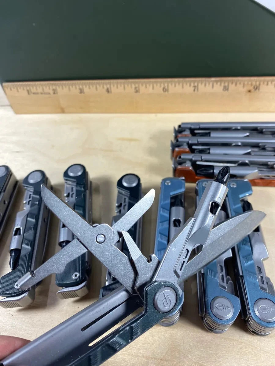 GERBER Armbar Drive EDC Pocket Knife Multitool - Light Usage