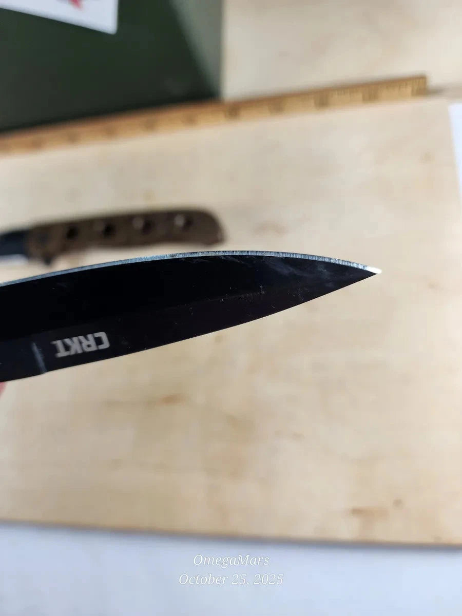 CRKT M16-03BK Spear Point - Light Usage