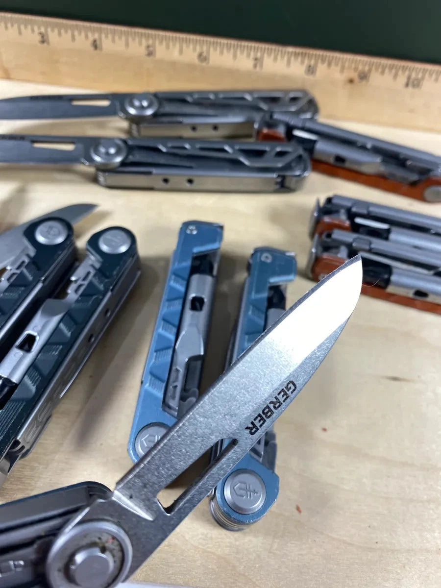 GERBER Armbar Drive EDC Pocket Knife Multitool - Light Usage