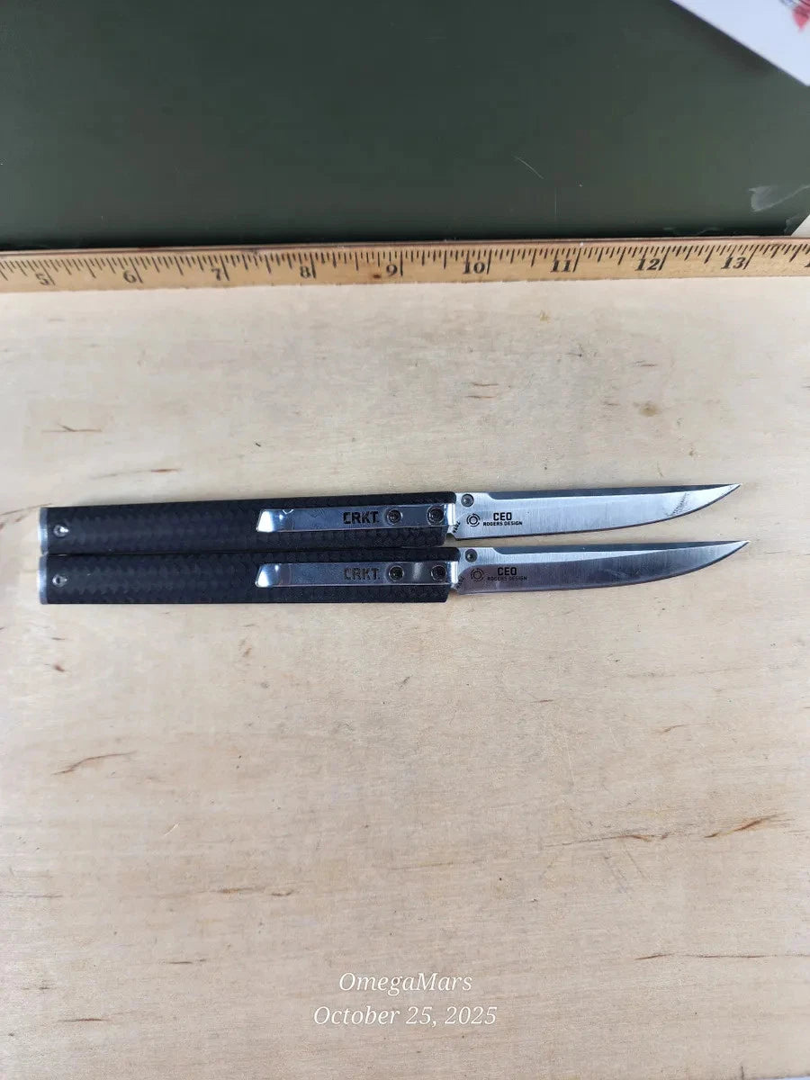 CRKT CEO Thumbstud 7096V - LIGHT USAGE
