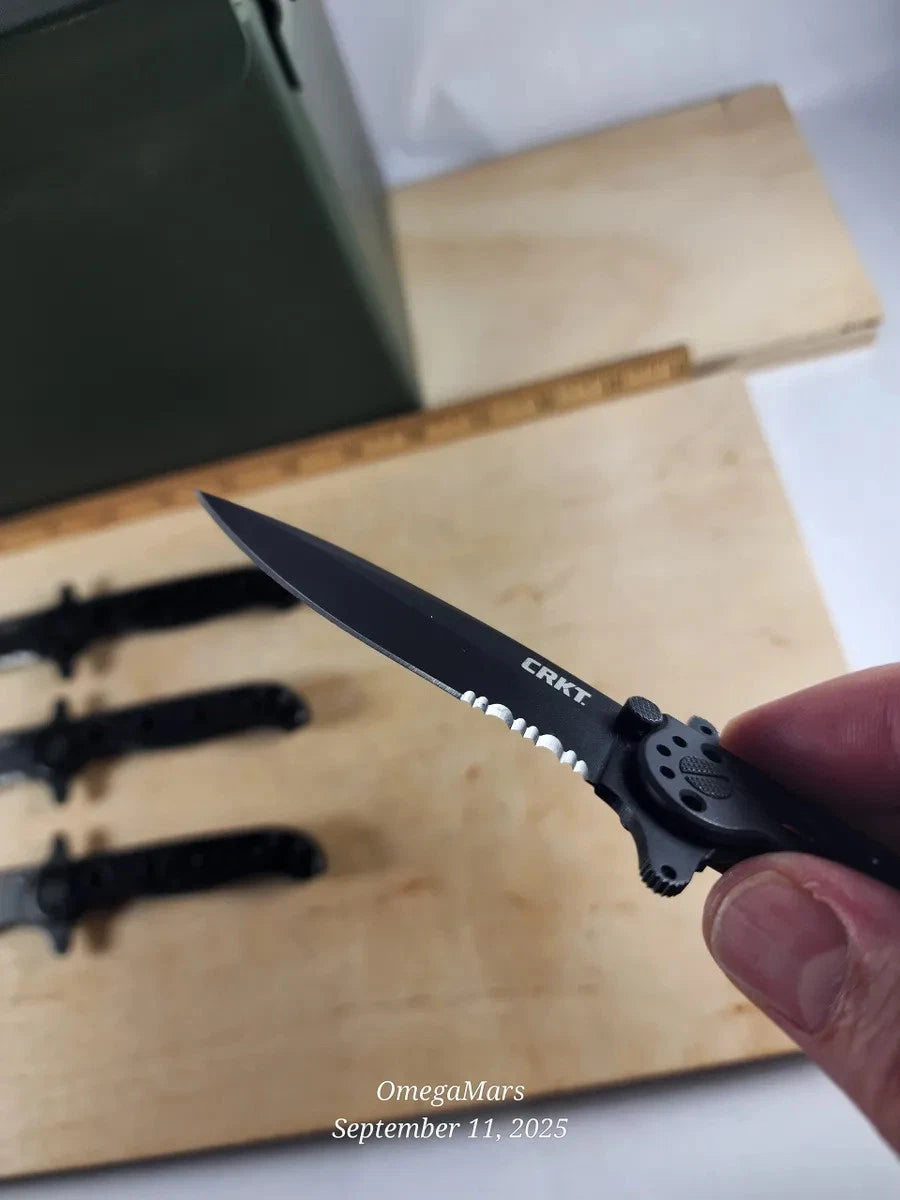 CRKT M21-10KSF - Light Usage